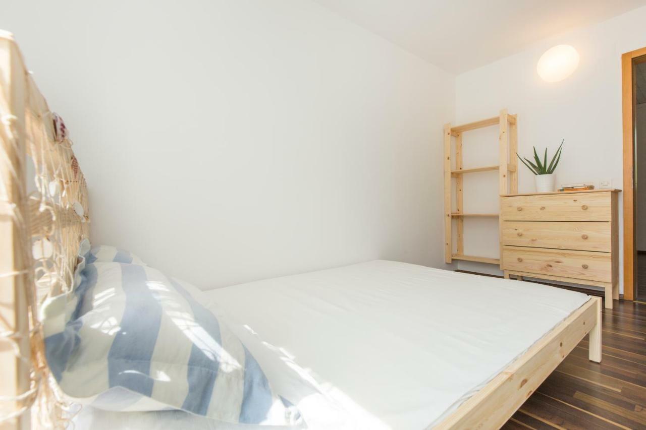 Casa Flora 3-Minutes' Walk From The Beach Novigrad  Luaran gambar